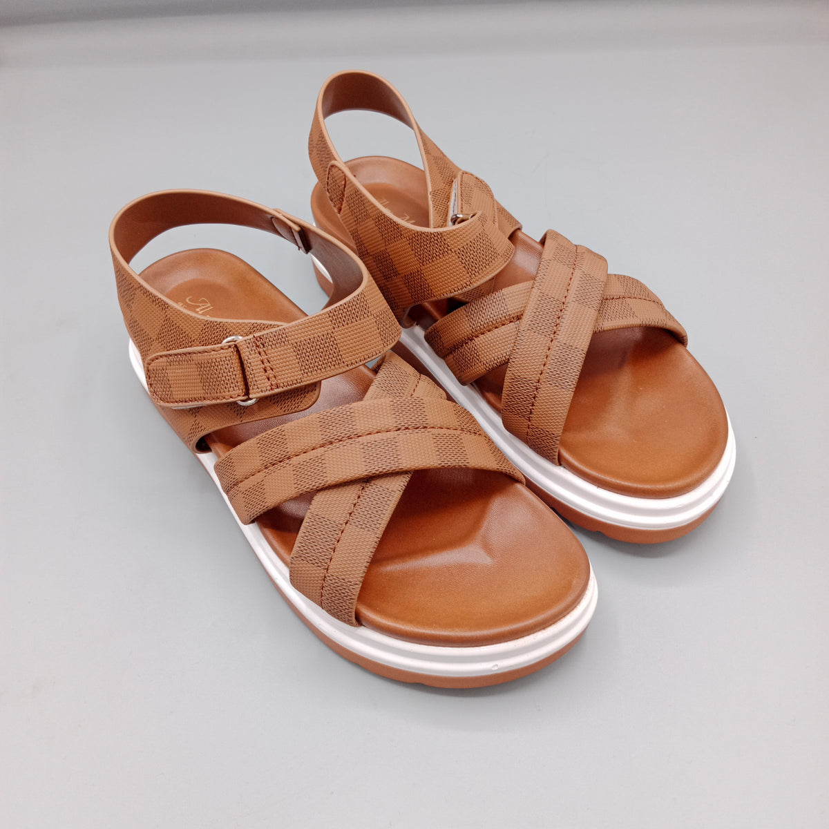 CAN-702 BROWN