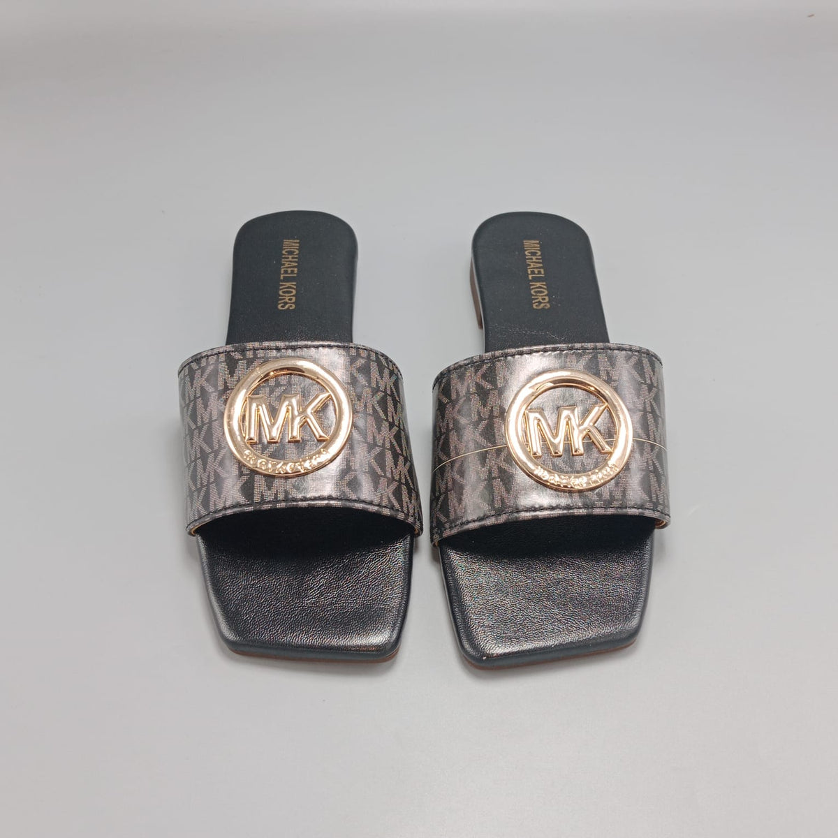 MK-818 BLACK