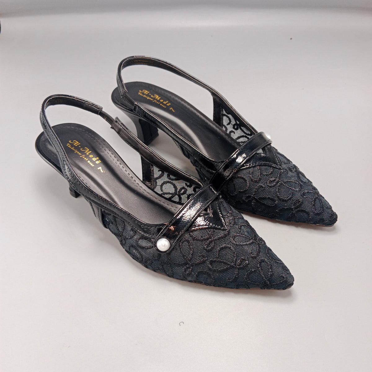 WS-011 BLACK
