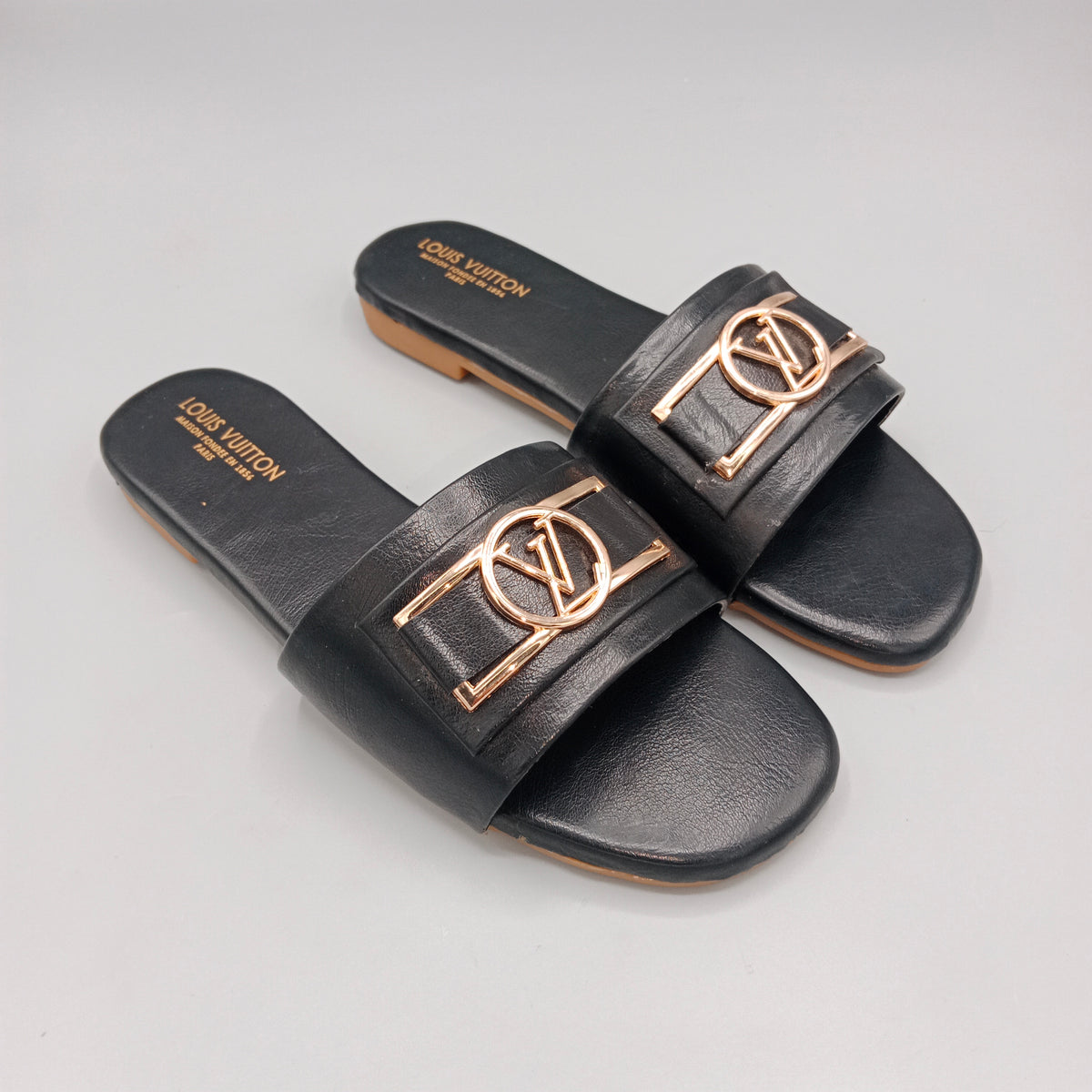 LV-002 BLACK