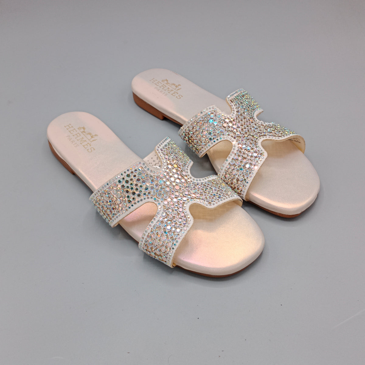 HRM-777 White